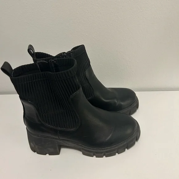Torrid Chelsea Boots - Picture 5 of 5